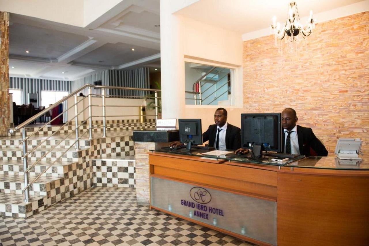 Room In Lodge - Grand Ibro Hotel Abuja Jabi Exterior photo