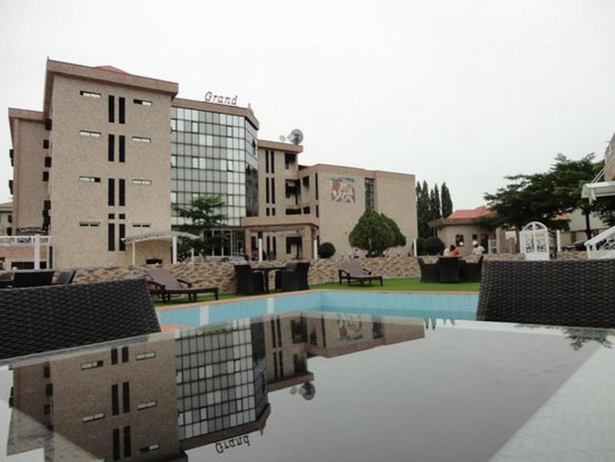 Room In Lodge - Grand Ibro Hotel Abuja Jabi Exterior photo